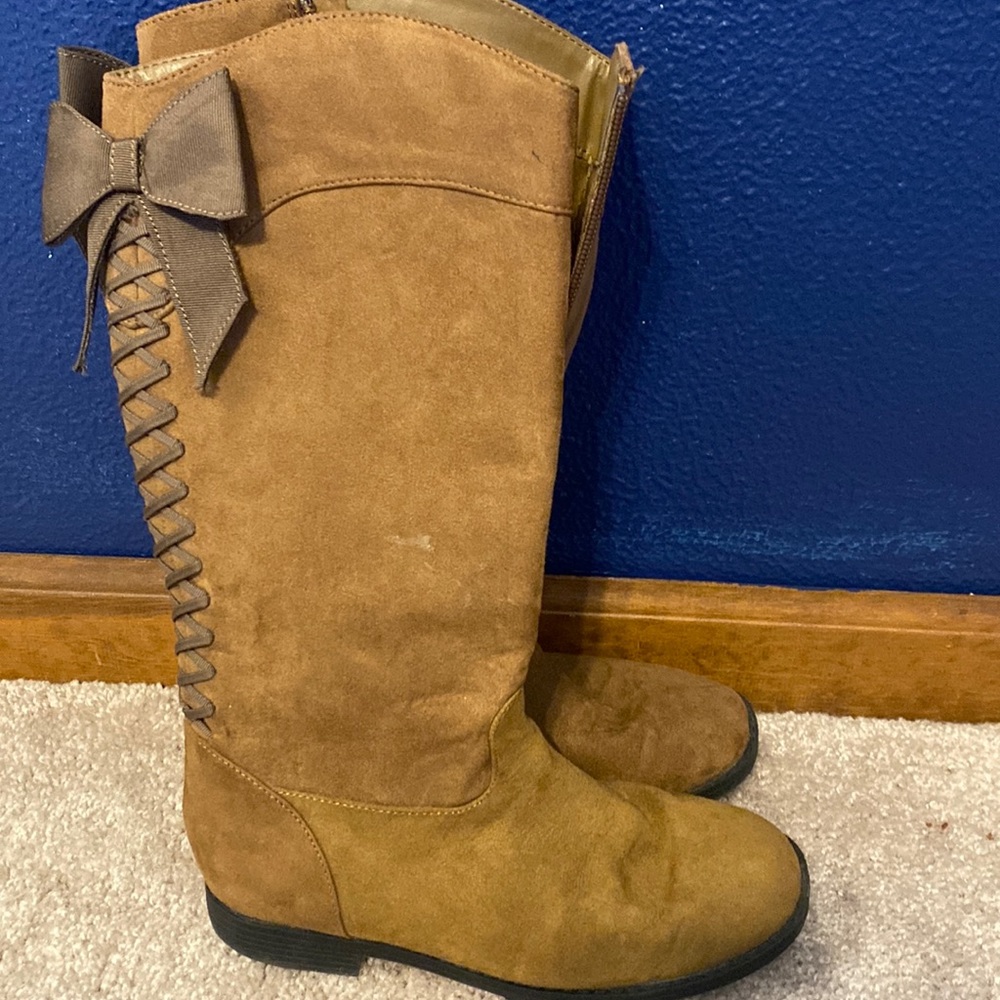 Kenneth cole kids shoes size 1 gently used
